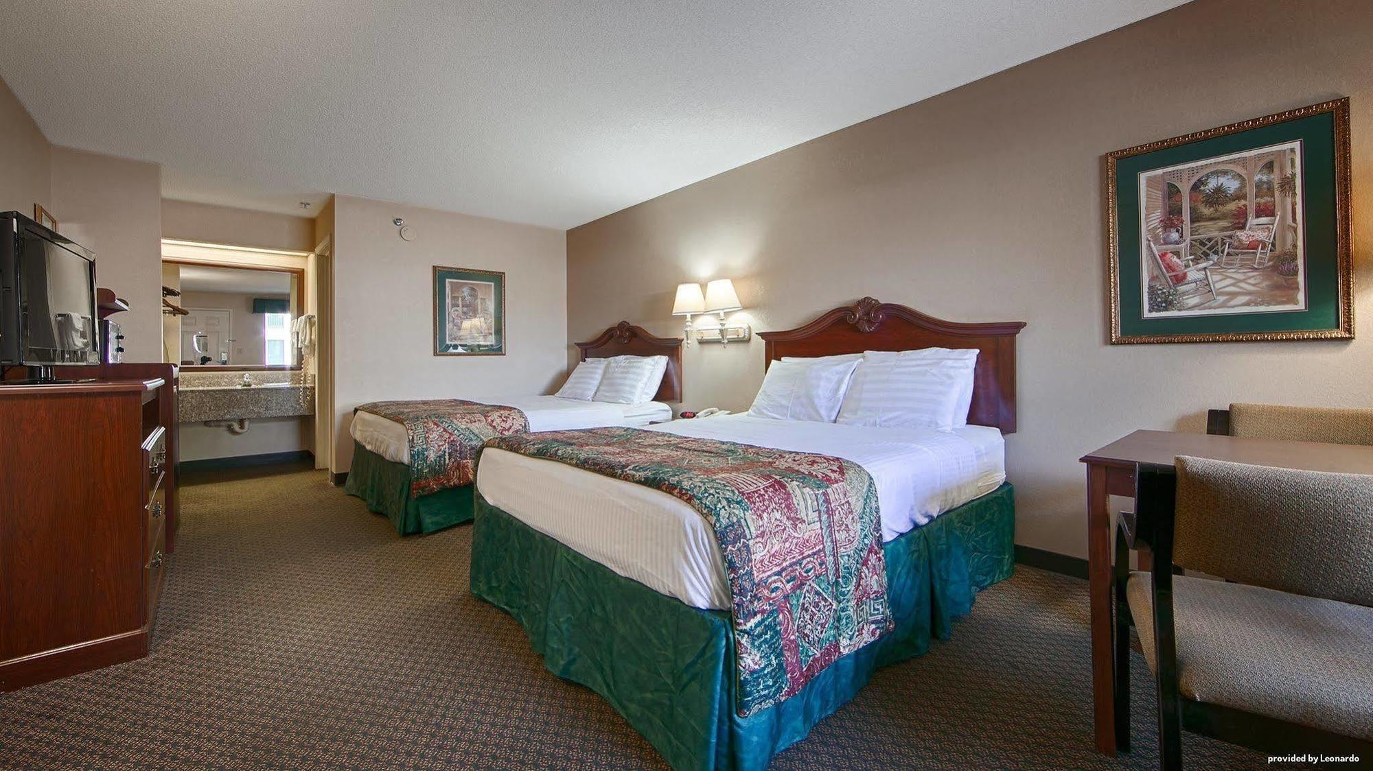 Days Inn & Suites By Wyndham Warner Robins Near Robins Afb Eksteriør billede